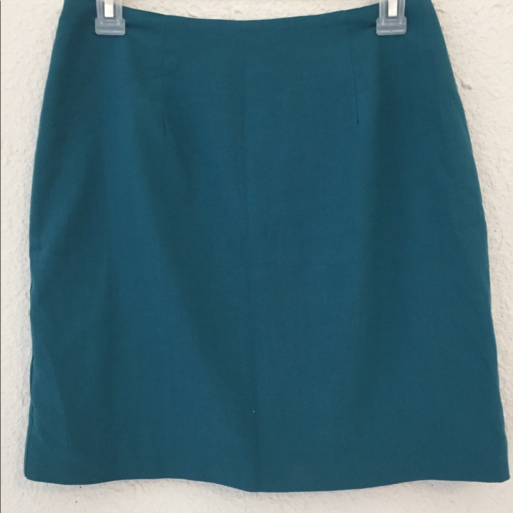 teal skirt